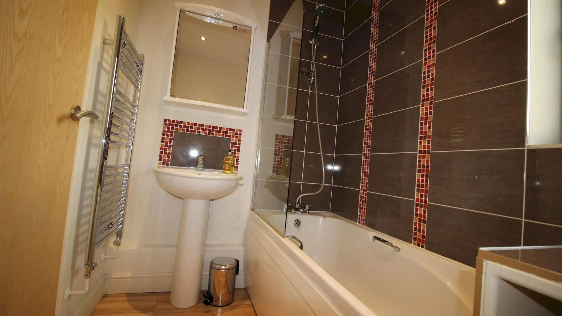 Lux Living Apartments - Alpha Apartments Cambridge 0*,  Reino Unido