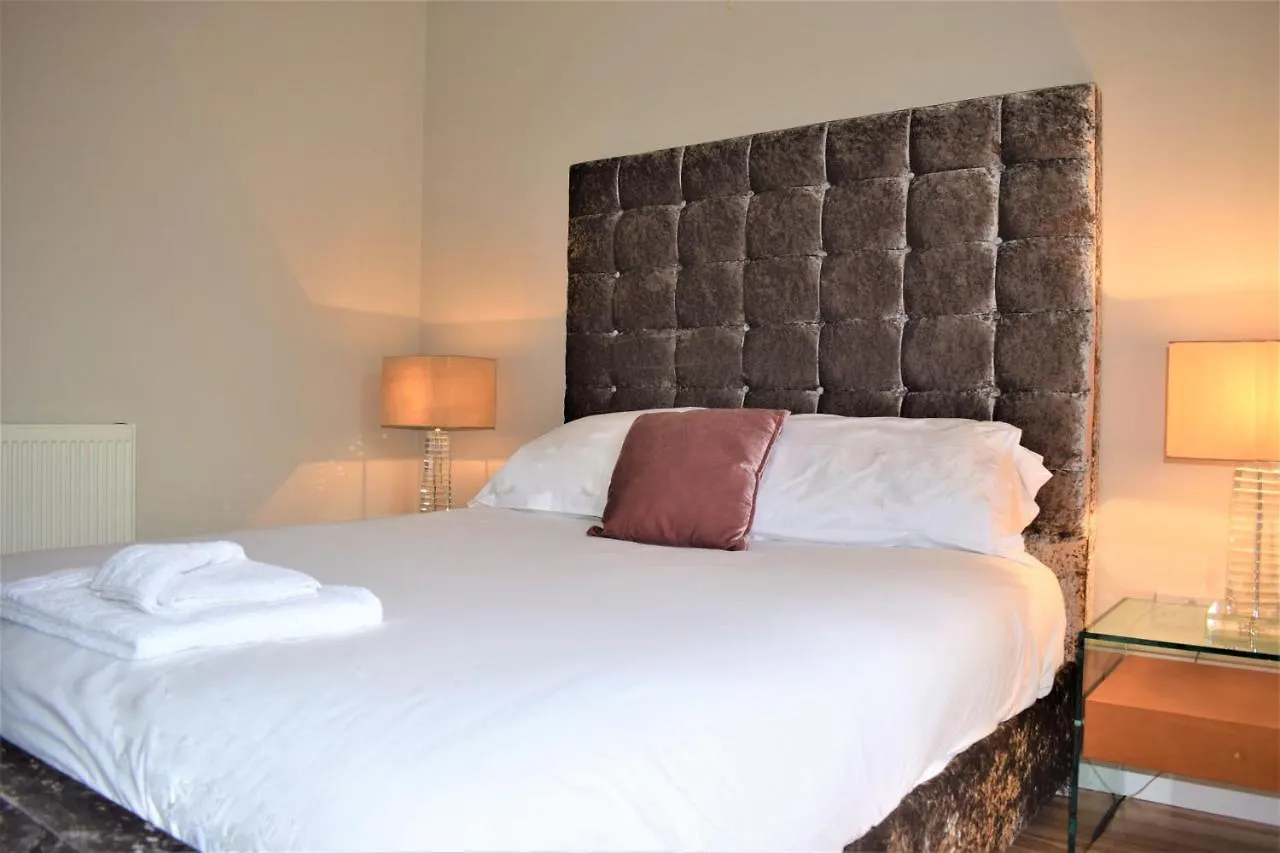 Lux Living Apartments - Alpha Apartments Cambridge 0*,